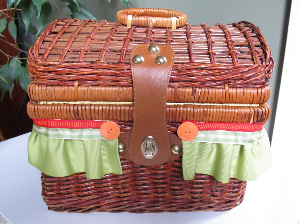 Photo 2 and Photo 7 Summer Picnic Basket Front