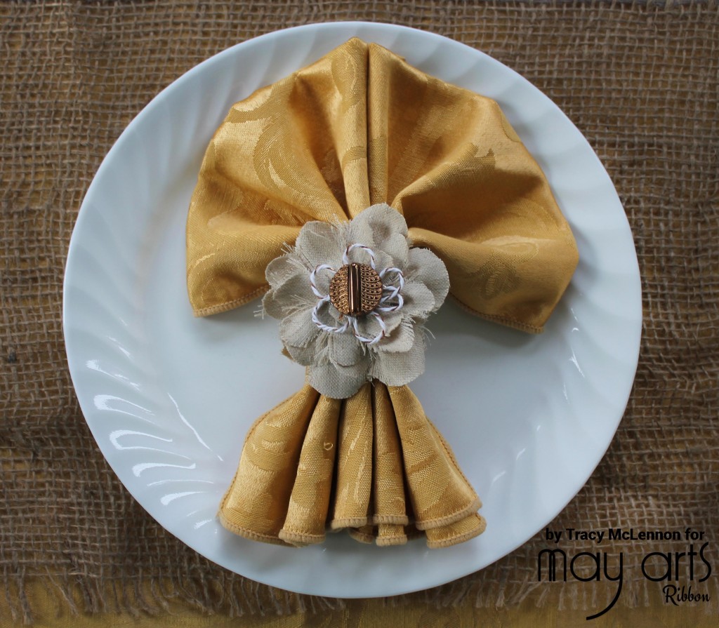 Thanksgiving Tablescape Idea - Easy DIY Napkin Rings