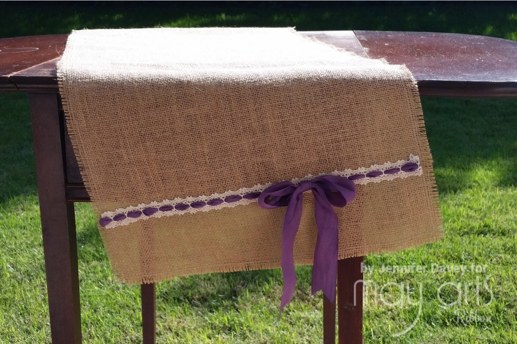 Thanksgiving Tablescape Ideas - Burlap Table Runner