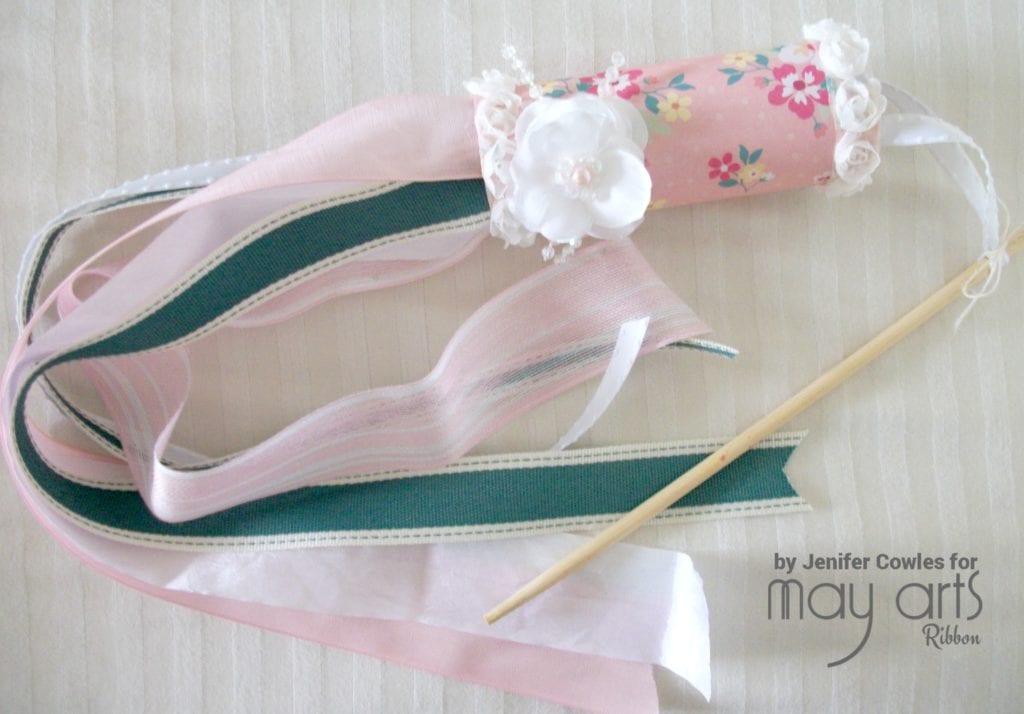 DIY: Ribbon Windsocks