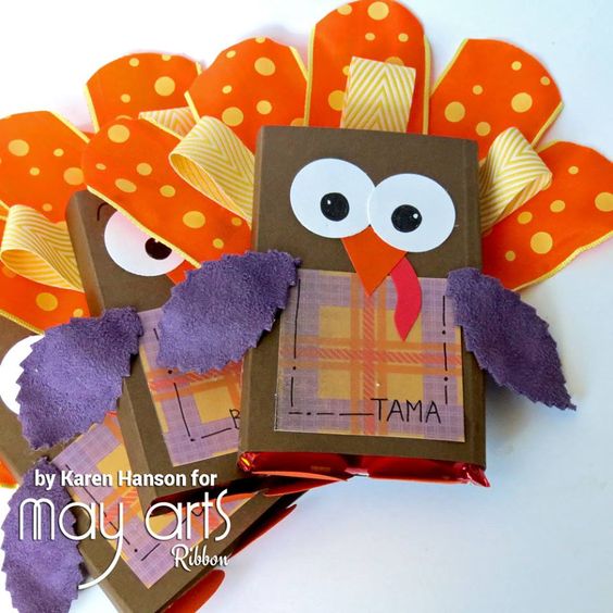 Thanksgiving crafts DIY Turkey friend gift with polka dot ribbon