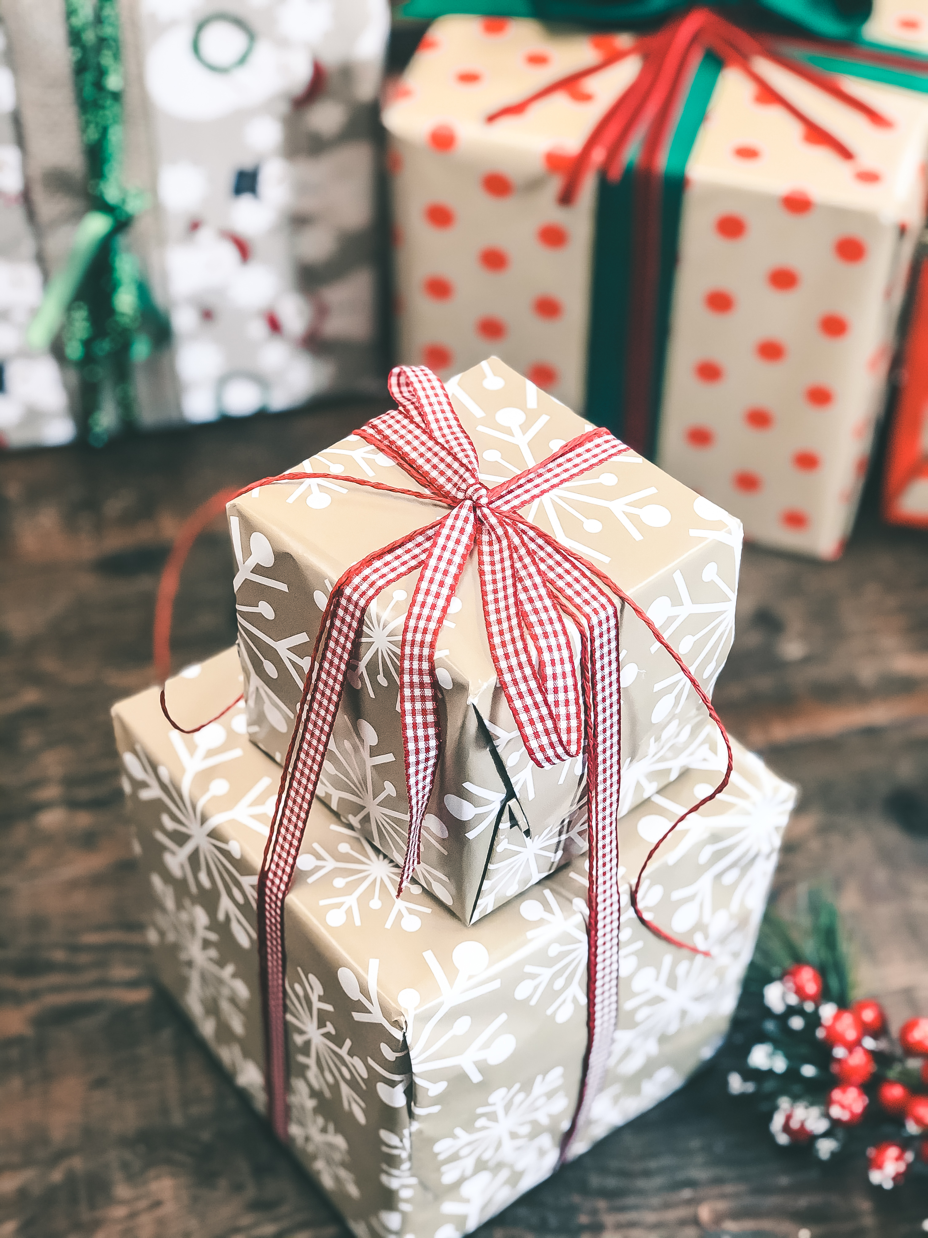 red checkered plaid ribbon red paper twine christmas gift wrap