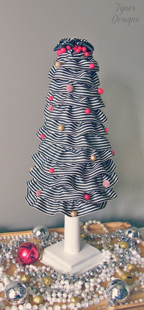 DIY Christmas Holiday Decor Retro Christmas Tree with Black and White Ribbon