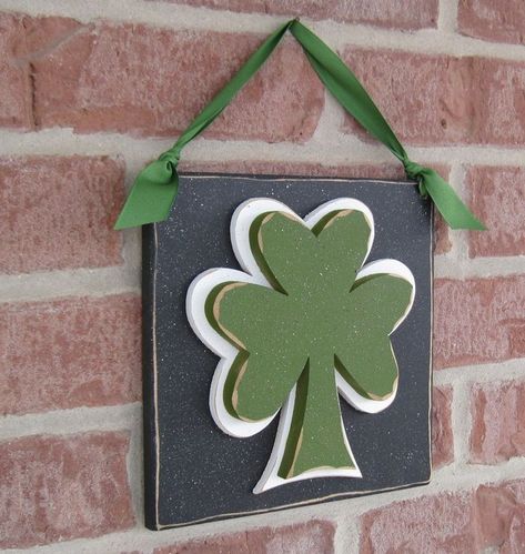 St. Patrick's Day Decor St Patricks Crafts St Patty's Shamrock Wreaths and Garlands