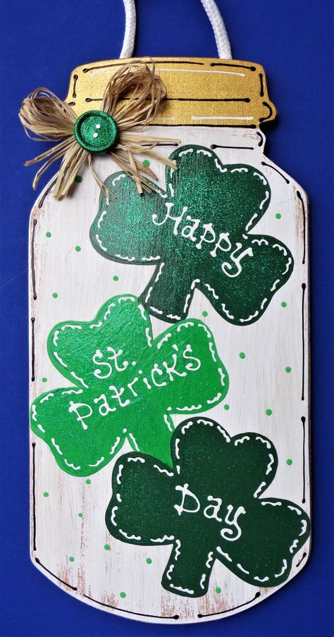 St. Patrick's Day Decor St Patricks Crafts St Patty's Shamrock Wreaths and Garlands