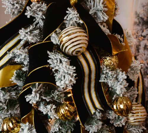 How To Decorate Your Christmas Tree With Ribbon using May Arts Ribbon